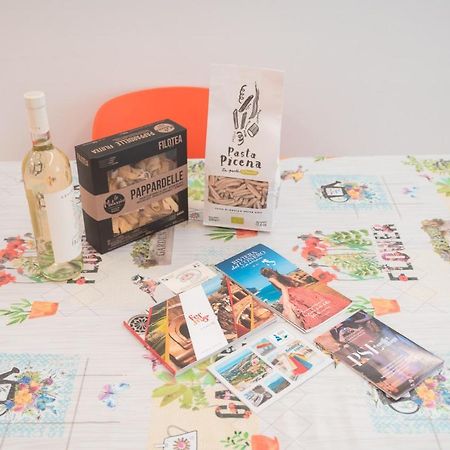 Le Camelie -Appartamenti Nuovi Porto SantʼElpidio Buitenkant foto