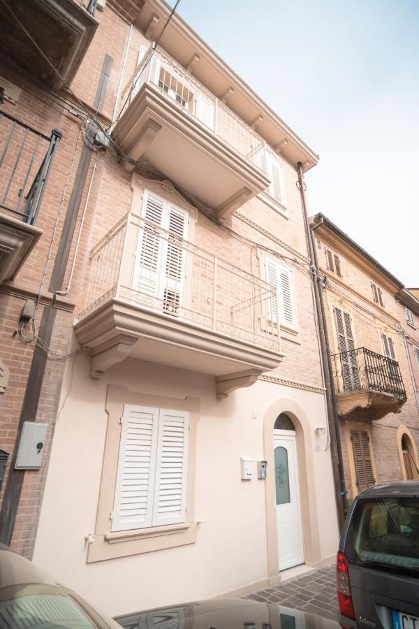 Le Camelie -Appartamenti Nuovi Porto SantʼElpidio Buitenkant foto