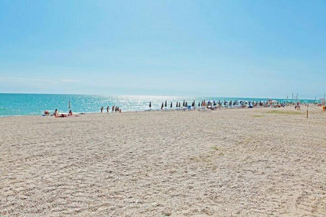 Le Camelie -Appartamenti Nuovi Porto SantʼElpidio Buitenkant foto